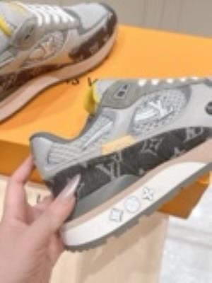 wholesale quality men's louis vuitton run way sneakers model no. 809